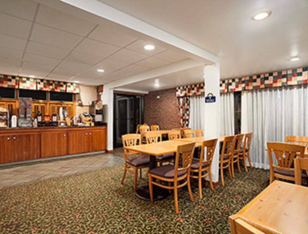 Days Inn By Wyndham Rutland/Killington Area Екстериор снимка
