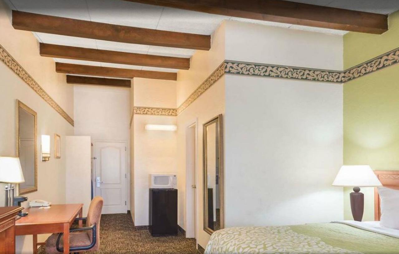 Days Inn By Wyndham Rutland/Killington Area Екстериор снимка