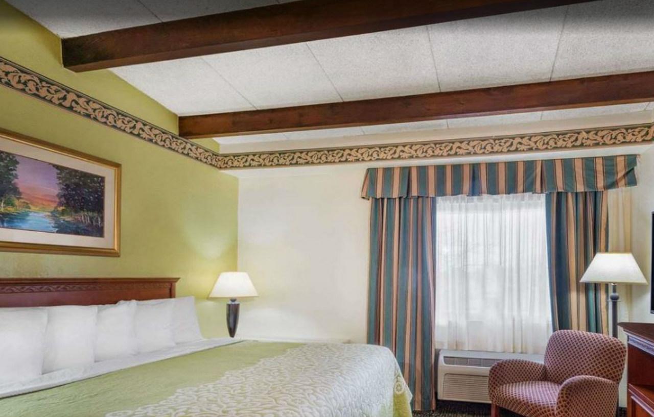 Days Inn By Wyndham Rutland/Killington Area Екстериор снимка